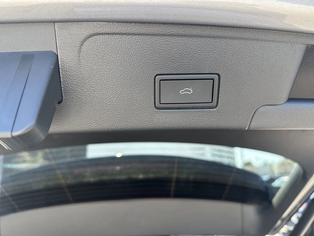 New 2025 Volkswagen Atlas Cross Sport SEL Premium R-Line image 16