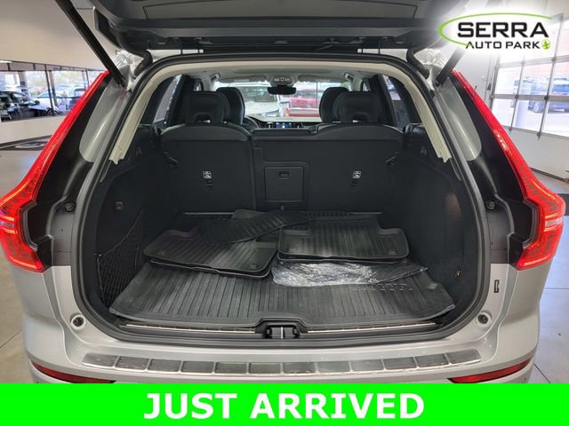 Used 2024 Volvo XC60 B5 Ultimate AWD/4WD image 34