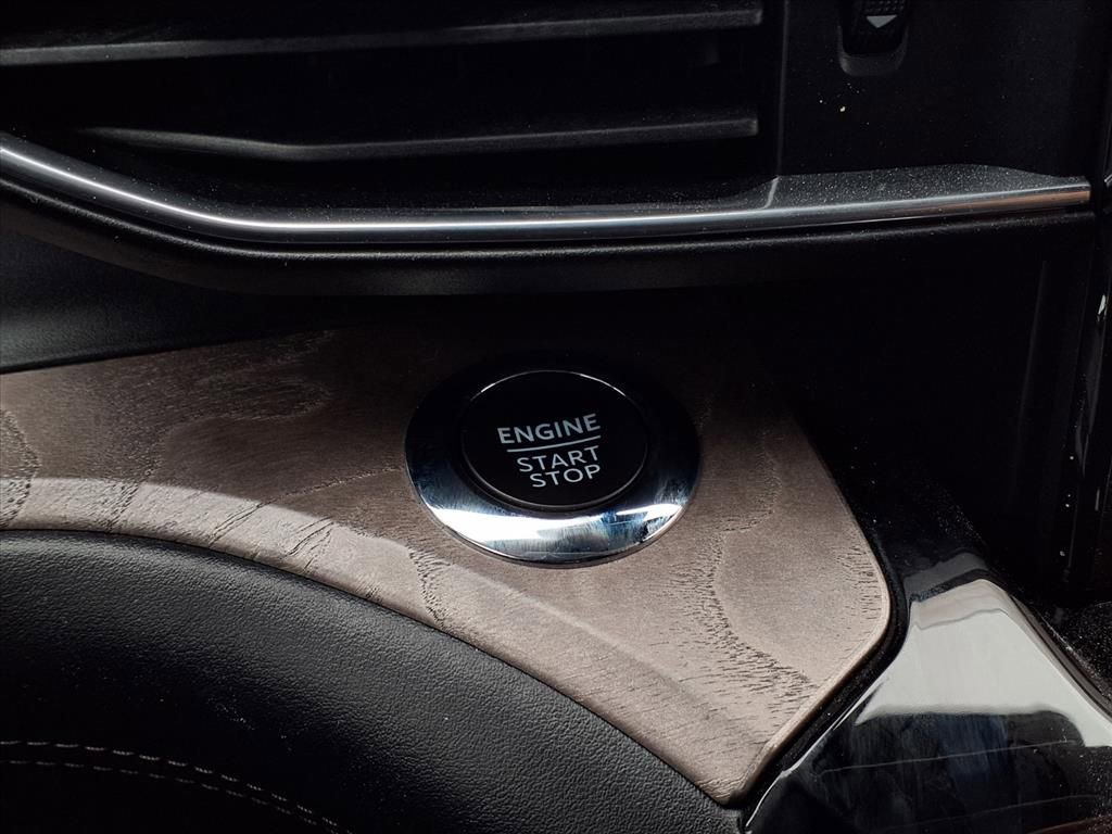 Used 2022 Ford Explorer Platinum w/ Equipment Group 601A image 22