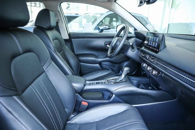 Certified 2024 Honda HR-V EX-L image 17
