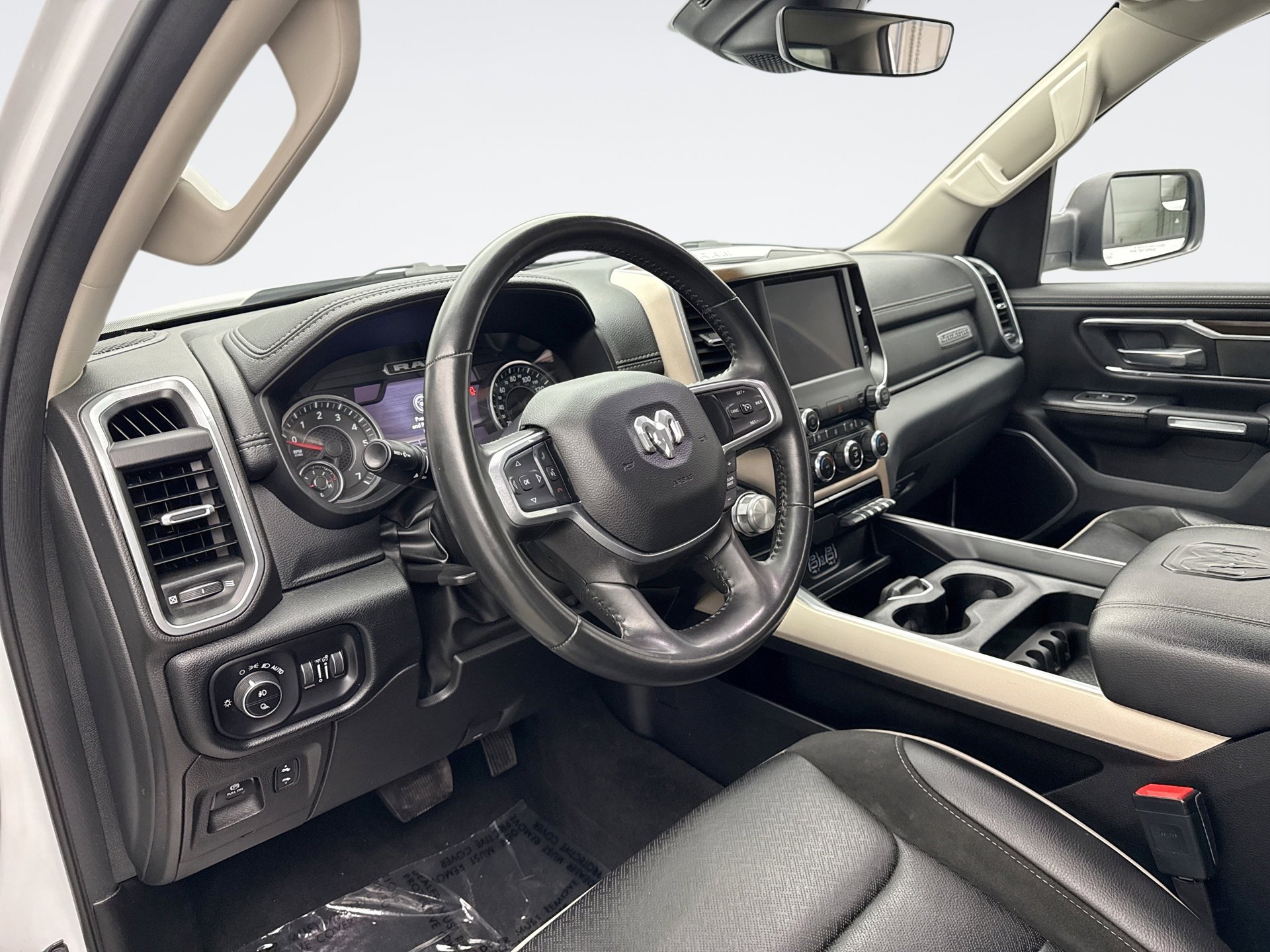 Used 2022 RAM 1500 Laramie image 10