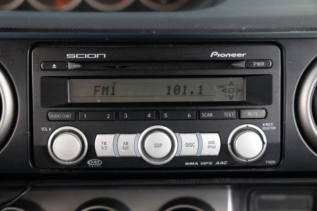 Used 2011 Scion xB FWD image 33