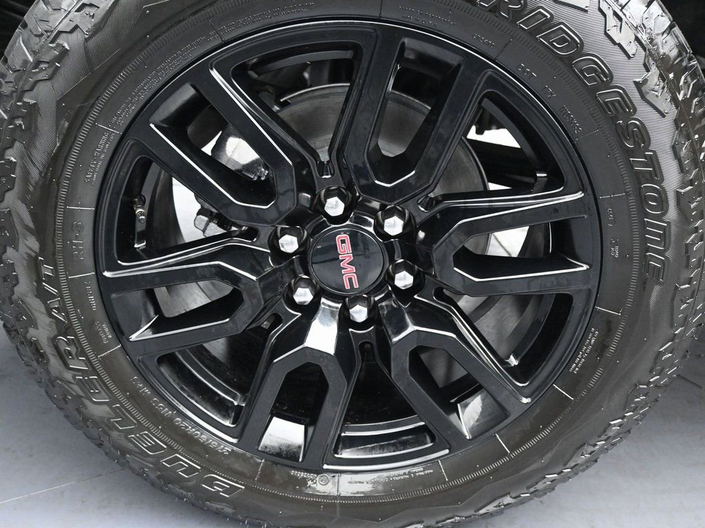 Used 2026 GMC Sierra 1500 Elevation image 30