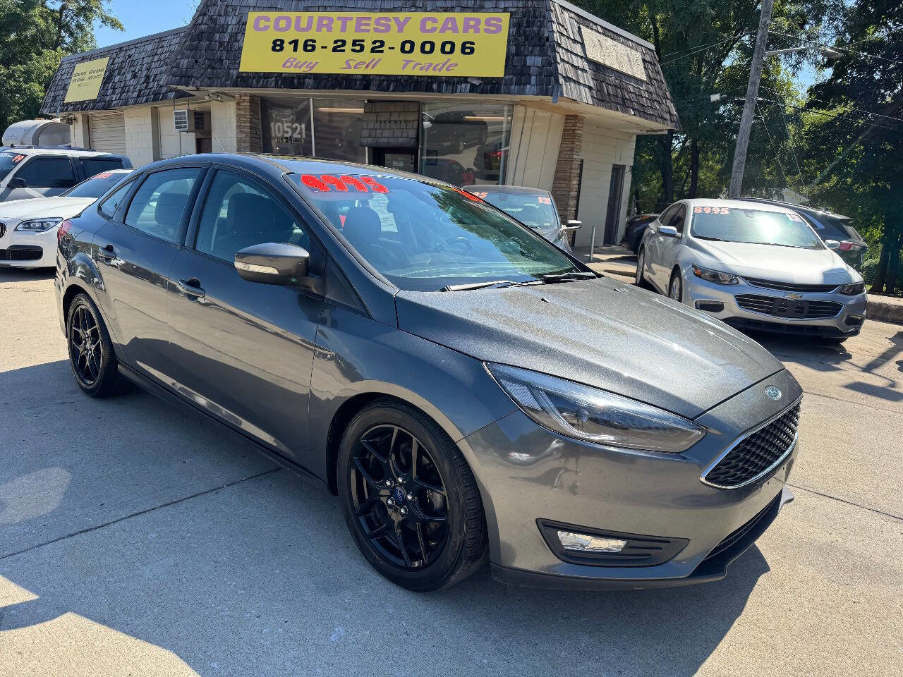 Used 2016 Ford Focus SE w/ Equipment Group 201A image 1