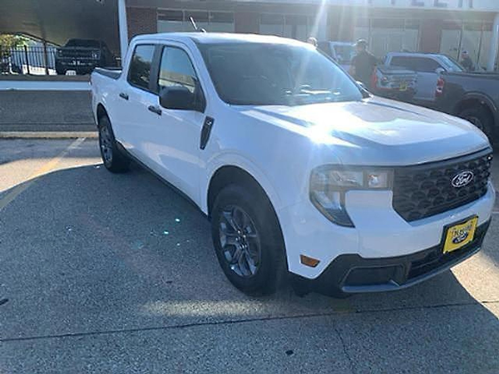 Used 2025 Ford Maverick XLT w/ Equipment Group 302A image 2