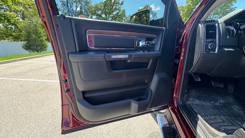 Used 2018 RAM 2500 Laramie w/ Convenience Group AWD/4WD image 18