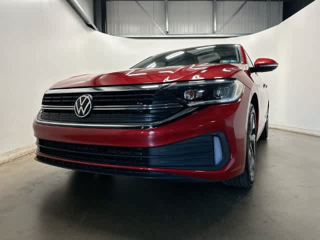 Used 2023 Volkswagen Jetta SEL FWD image 32