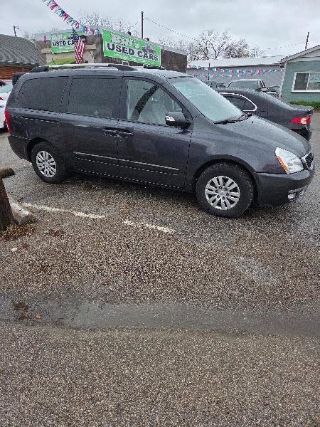 Used 2014 Kia Sedona LX image 2