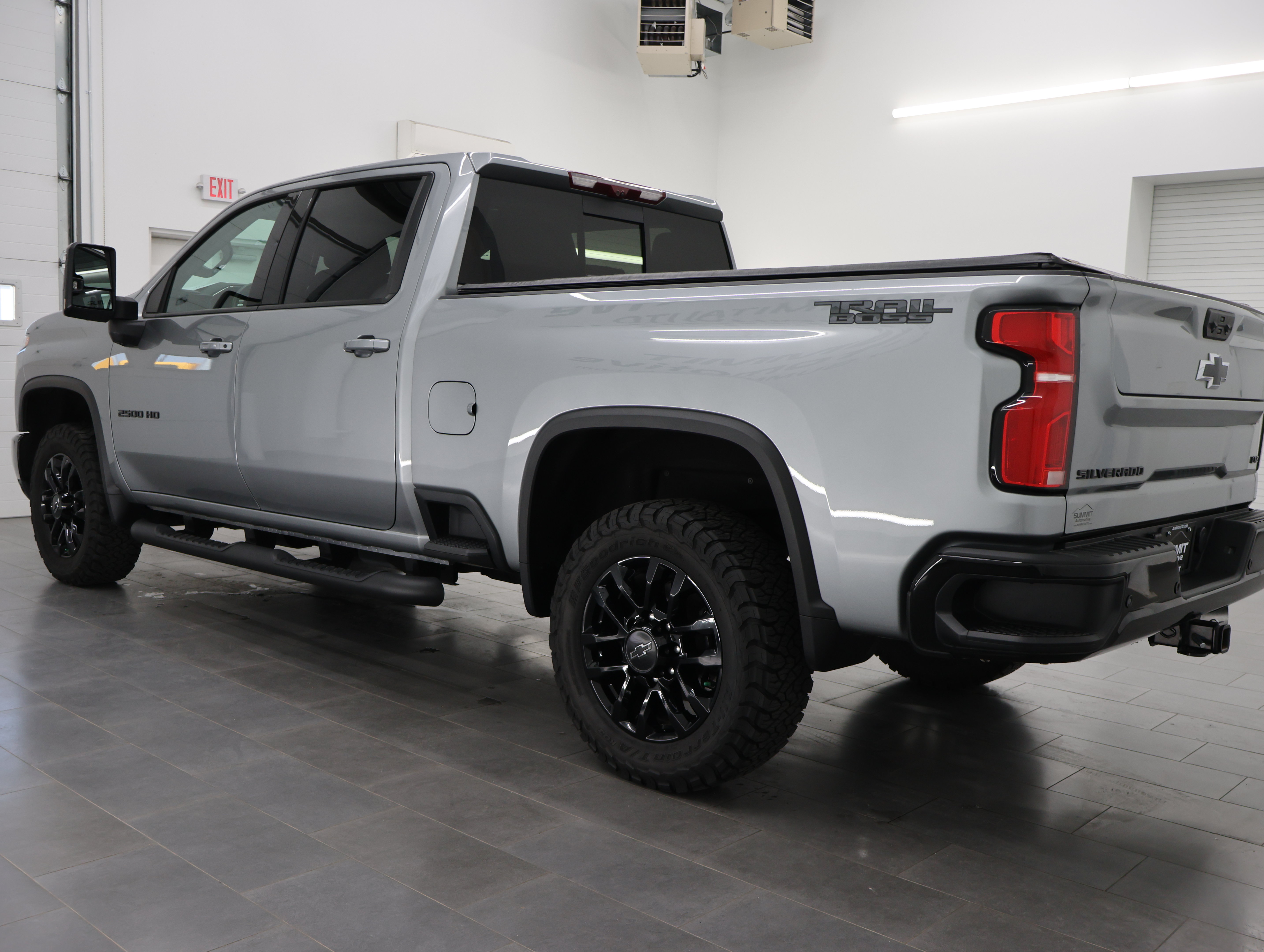Used 2025 Chevrolet Silverado 2500 LTZ w/ Trail Boss Package AWD/4WD image 6