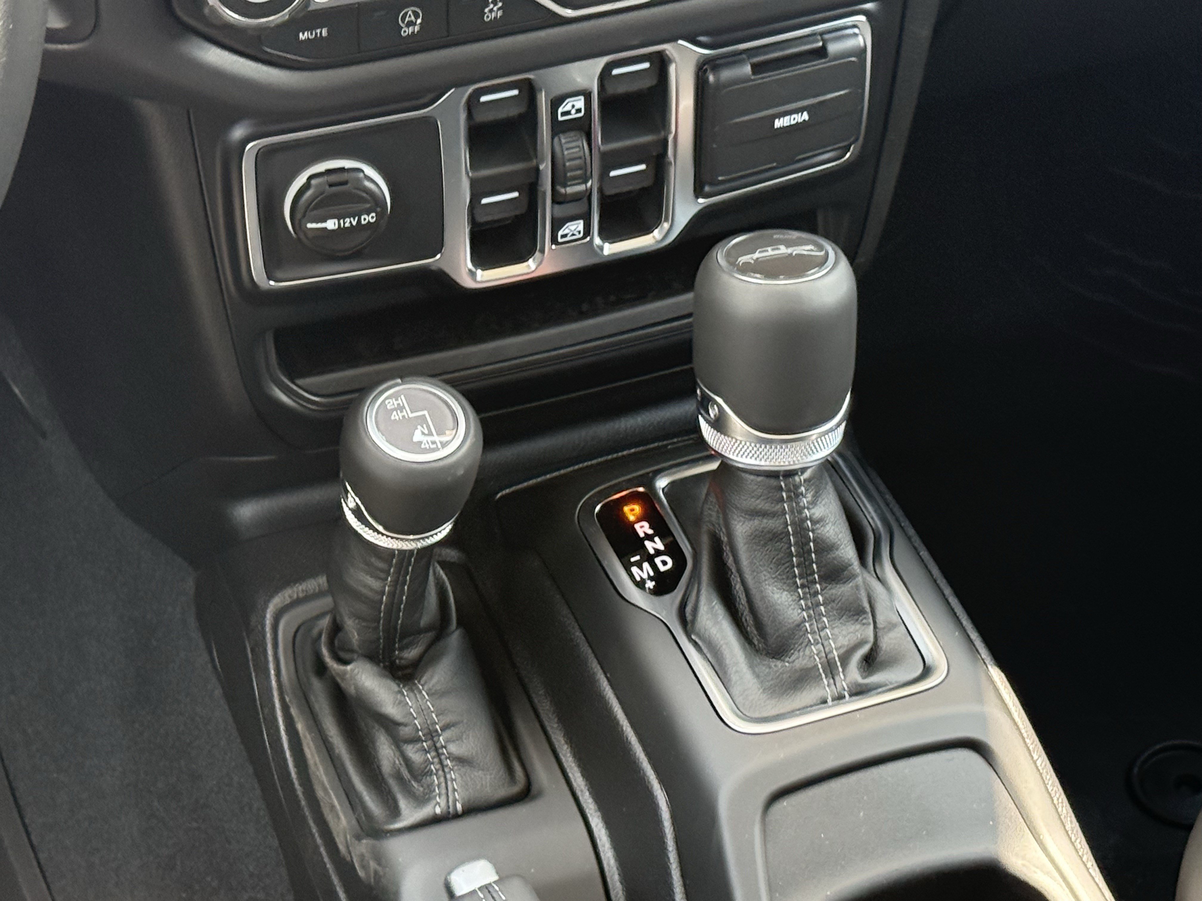New 2026 Jeep Gladiator Mojave AWD/4WD image 9