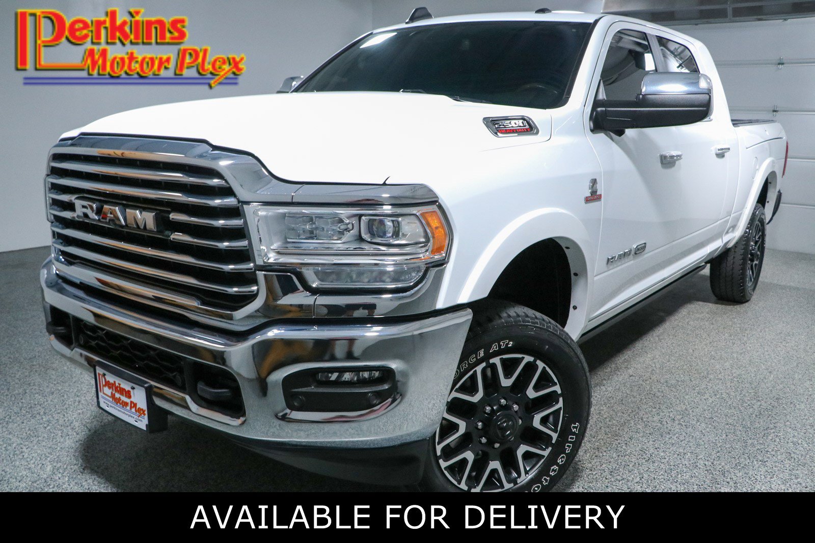 Used 2022 RAM 2500 Limited AWD/4WD image 1