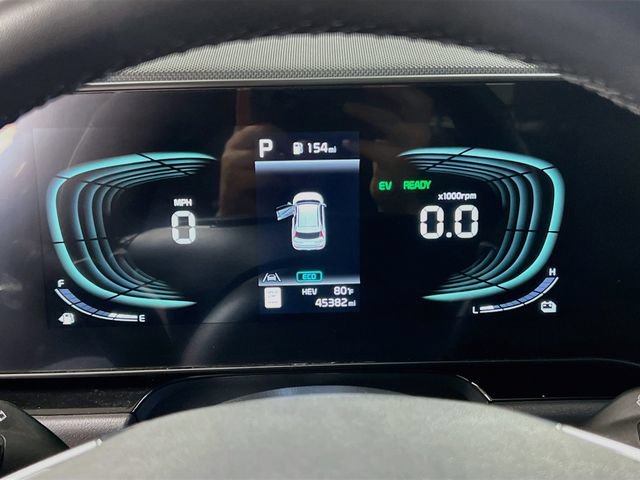 Certified 2023 Kia Niro EX FWD image 12