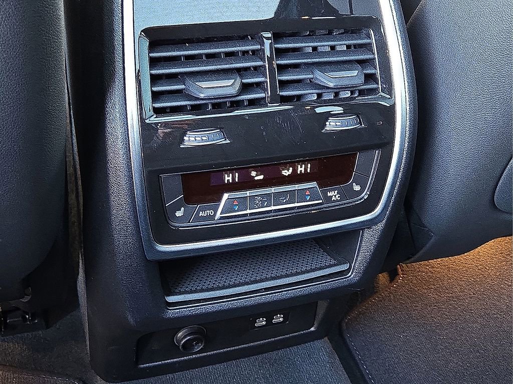 Used 2026 BMW X5 M60i image 17