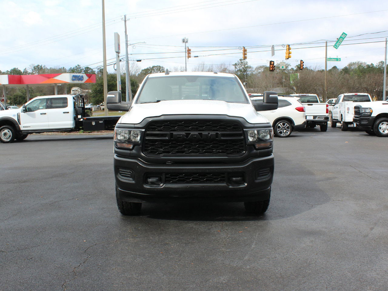 Used 2024 RAM 2500 Tradesman w/ Protection Group image 9