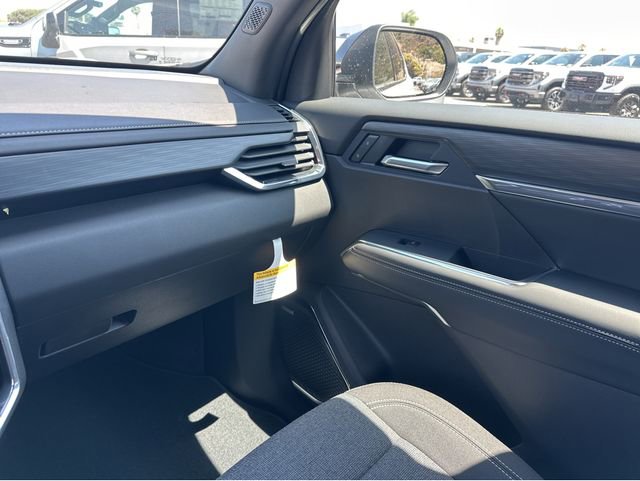 New 2025 GMC Acadia Elevation FWD image 18