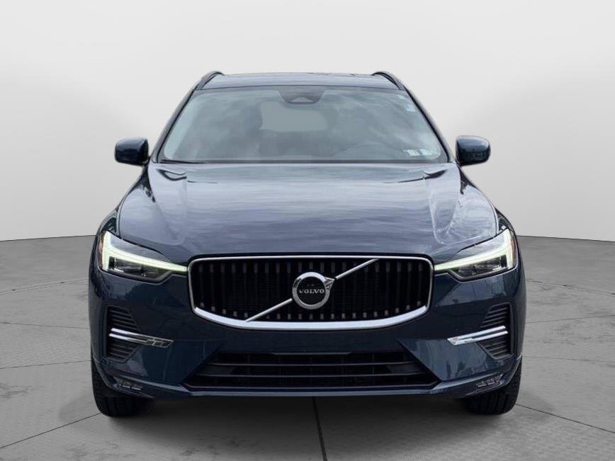 Used 2023 Volvo XC60 B5 Core w/ Climate Package AWD/4WD image 8