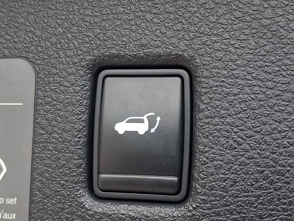 Used 2021 INFINITI QX50 Essential w/ Convenience Package AWD/4WD image 29