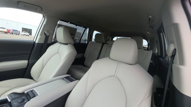 New 2026 Toyota Grand Highlander XLE AWD/4WD image 14