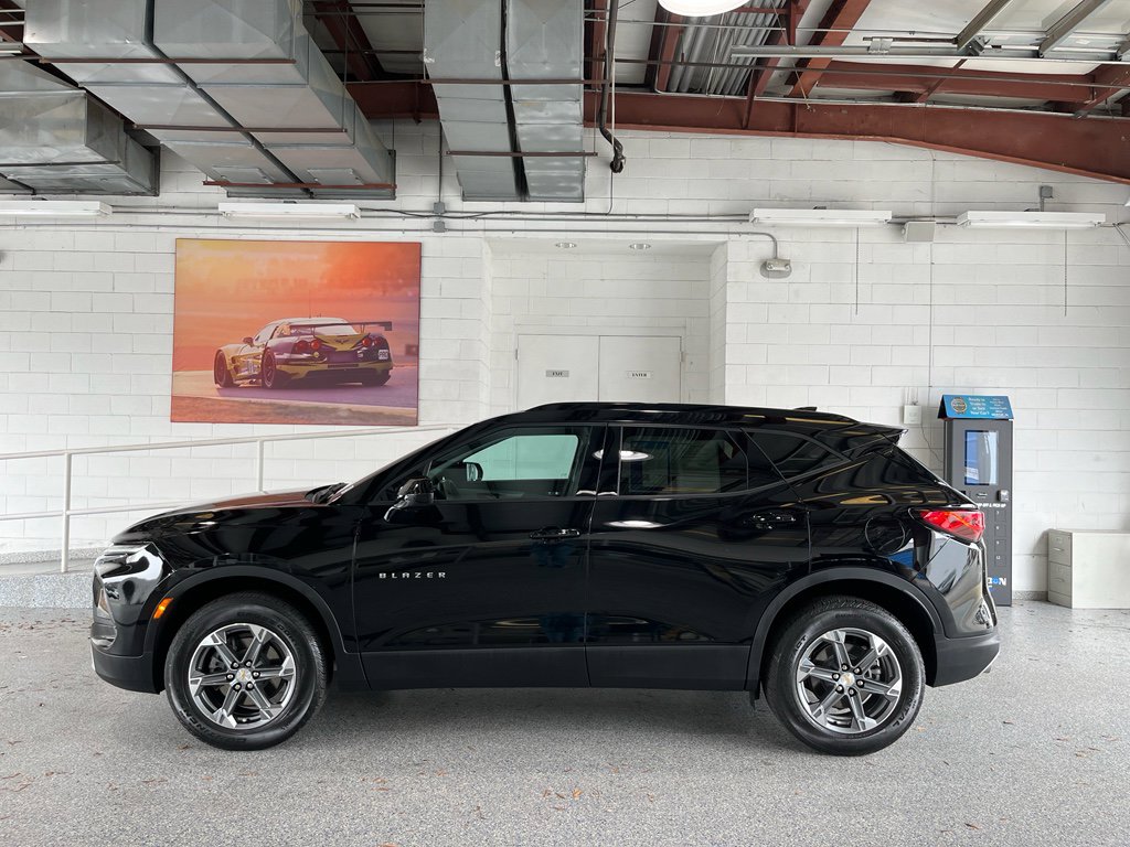 Used 2024 Chevrolet Blazer LT w/ Convenience Package image 5