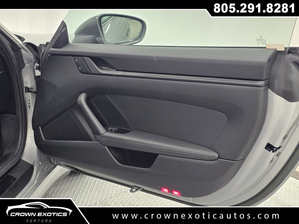 Used 2023 Porsche 911 Carrera T RWD image 17
