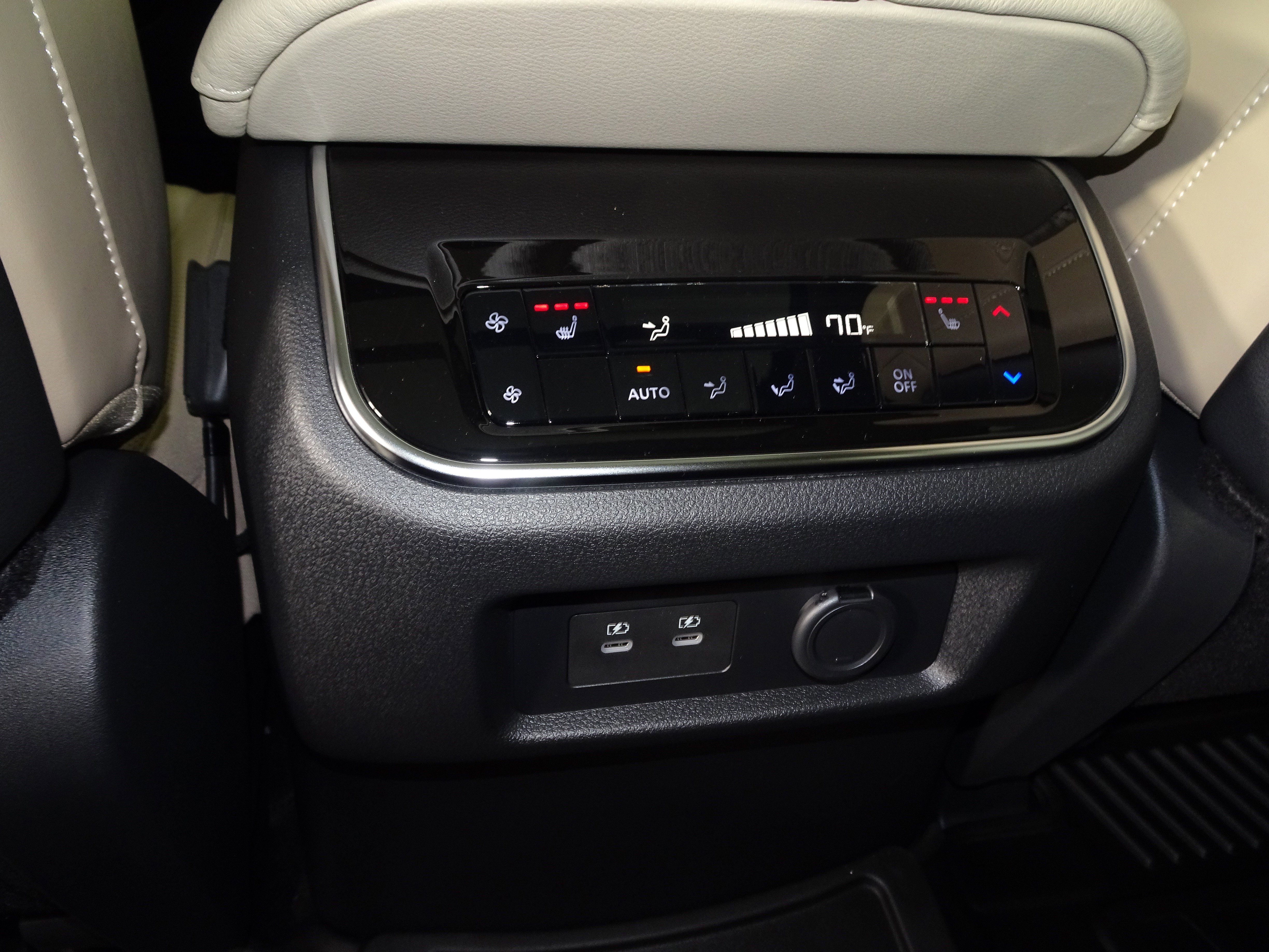 New 2026 Nissan Armada Platinum image 39