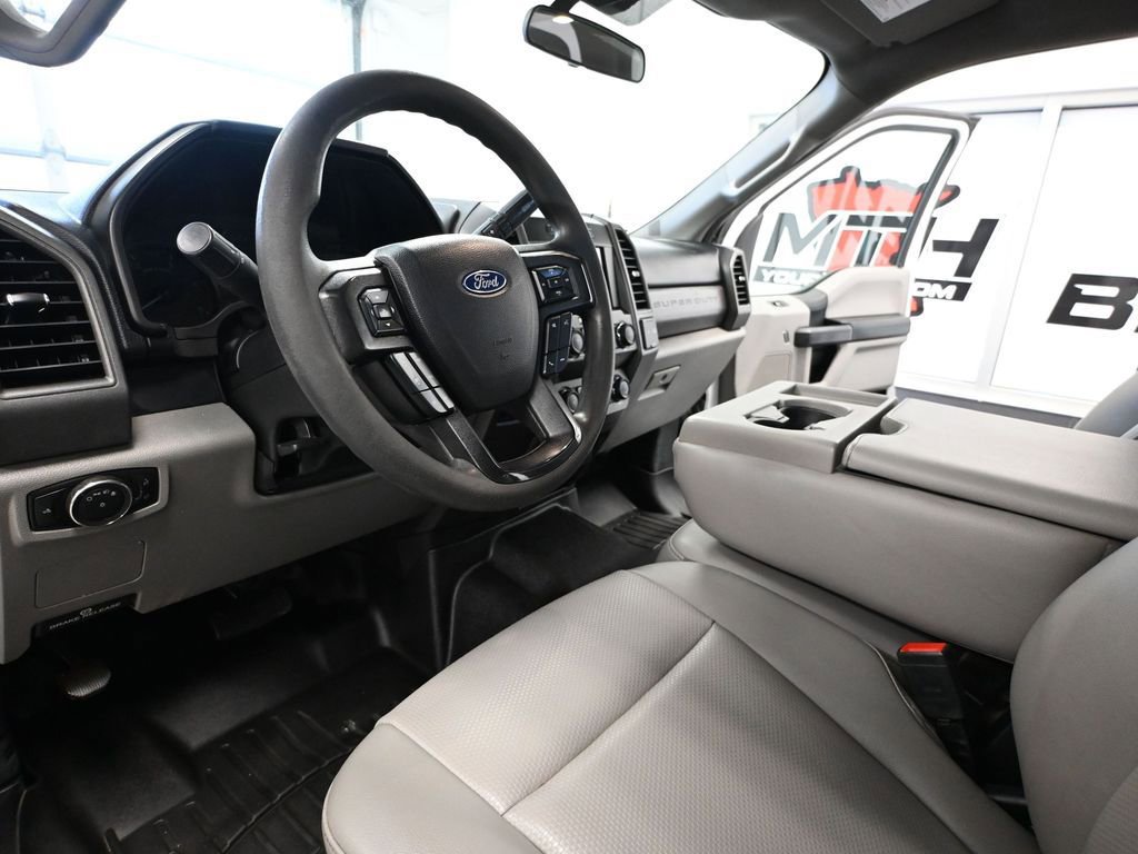Used 2020 Ford F250 XL w/ STX Appearance Package image 23