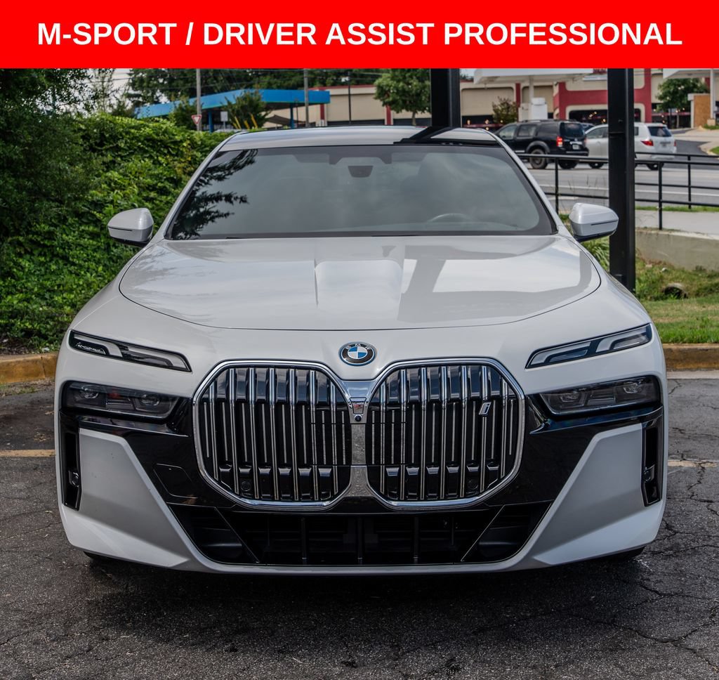 Used 2023 BMW i7 xDrive60 AWD/4WD image 2