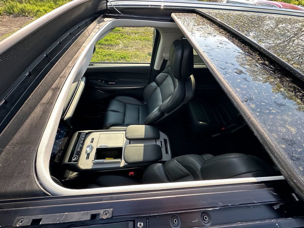 New 2025 Lincoln Navigator Reserve AWD/4WD image 6
