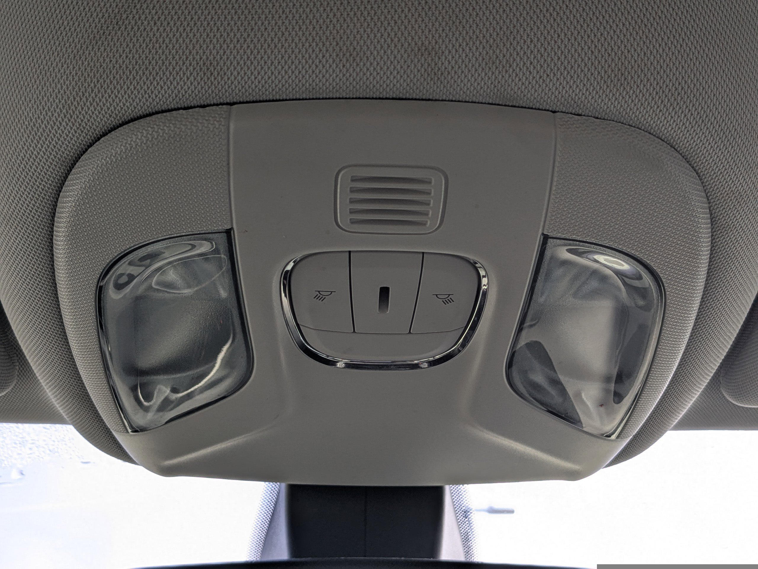 Used 2018 Jeep Compass Latitude image 23