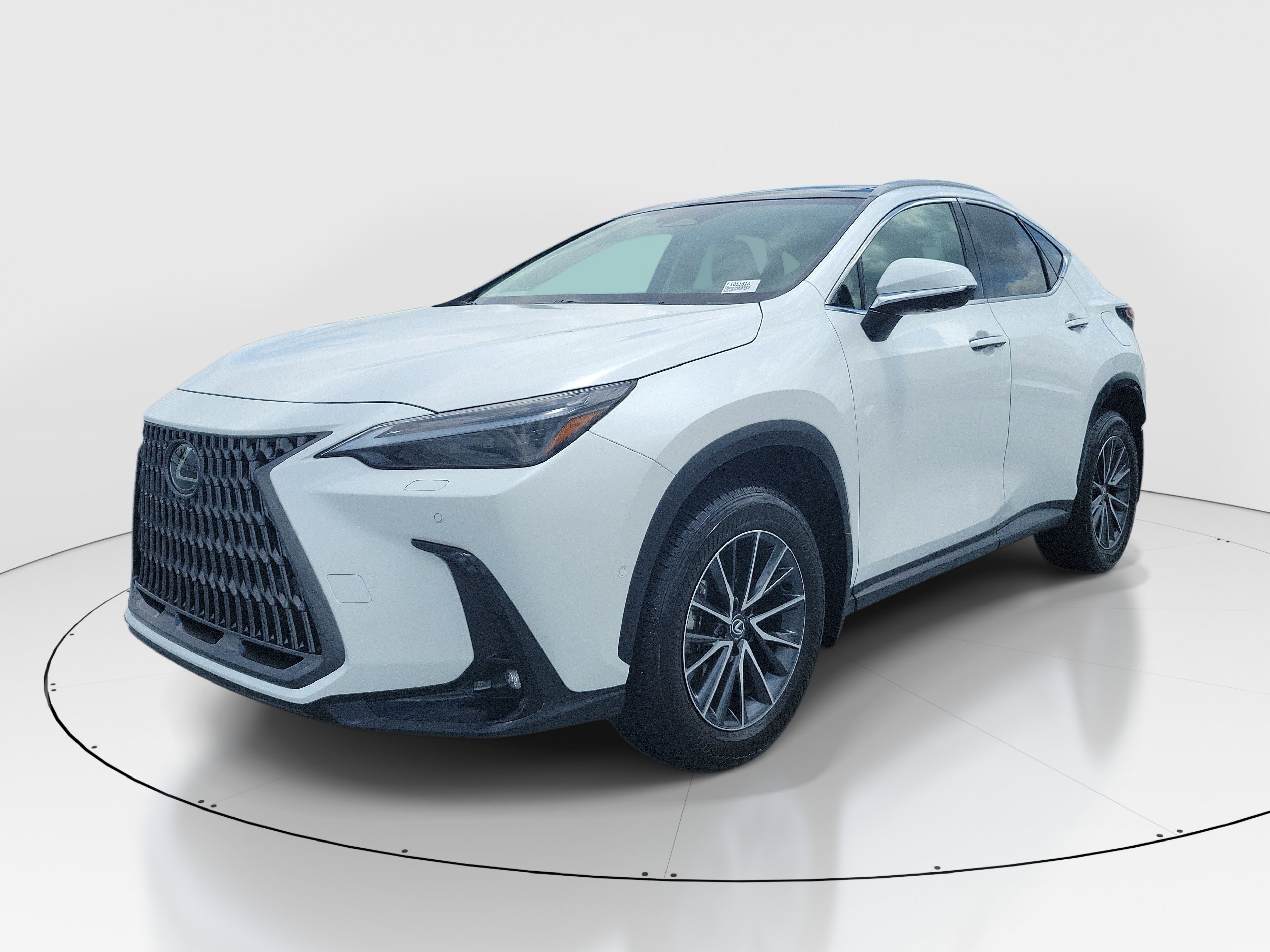 Used 2025 Lexus NX 350h AWD w/ Accessory Package (2T) image 3