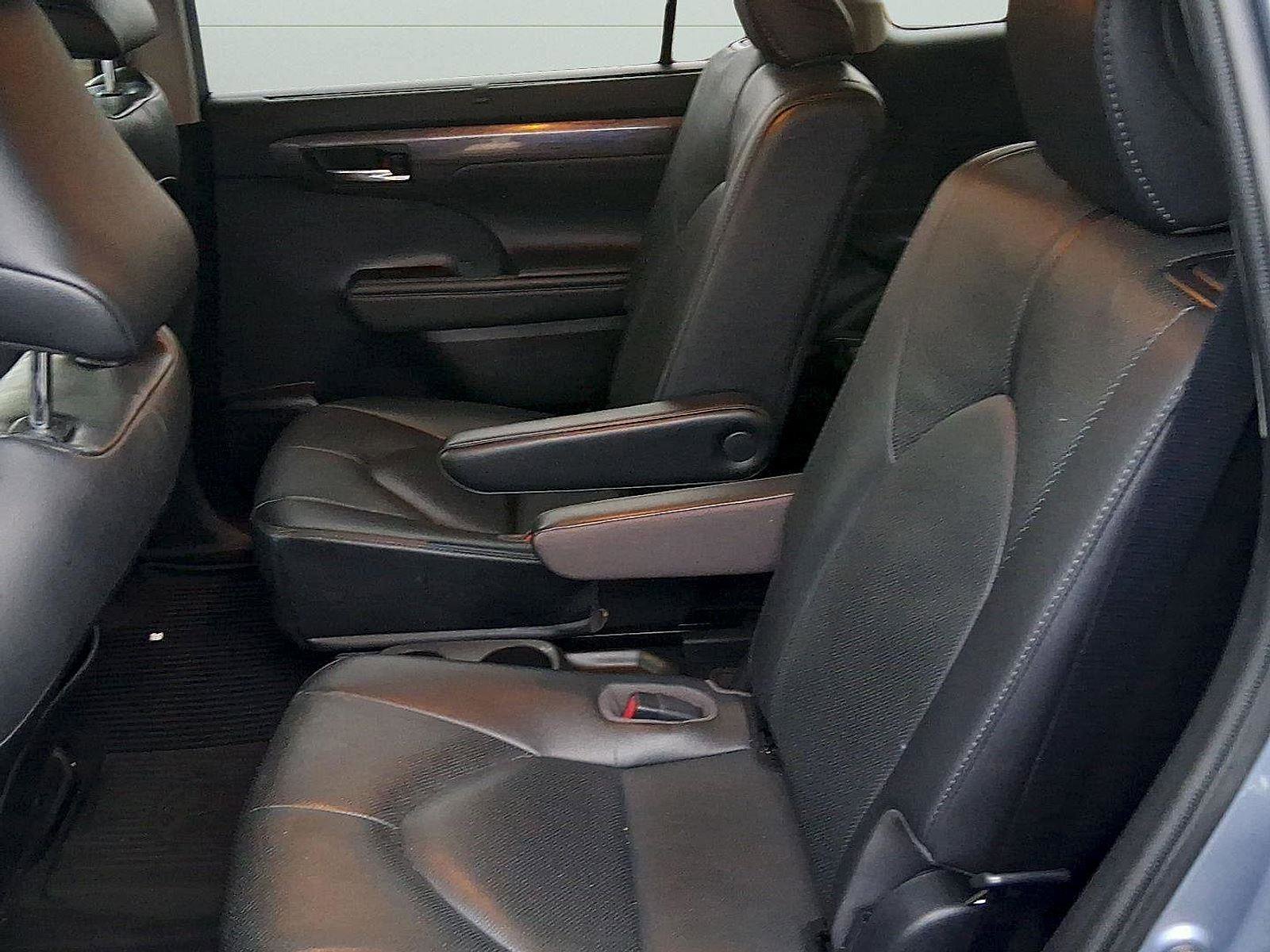 Used 2021 Toyota Highlander Limited image 12