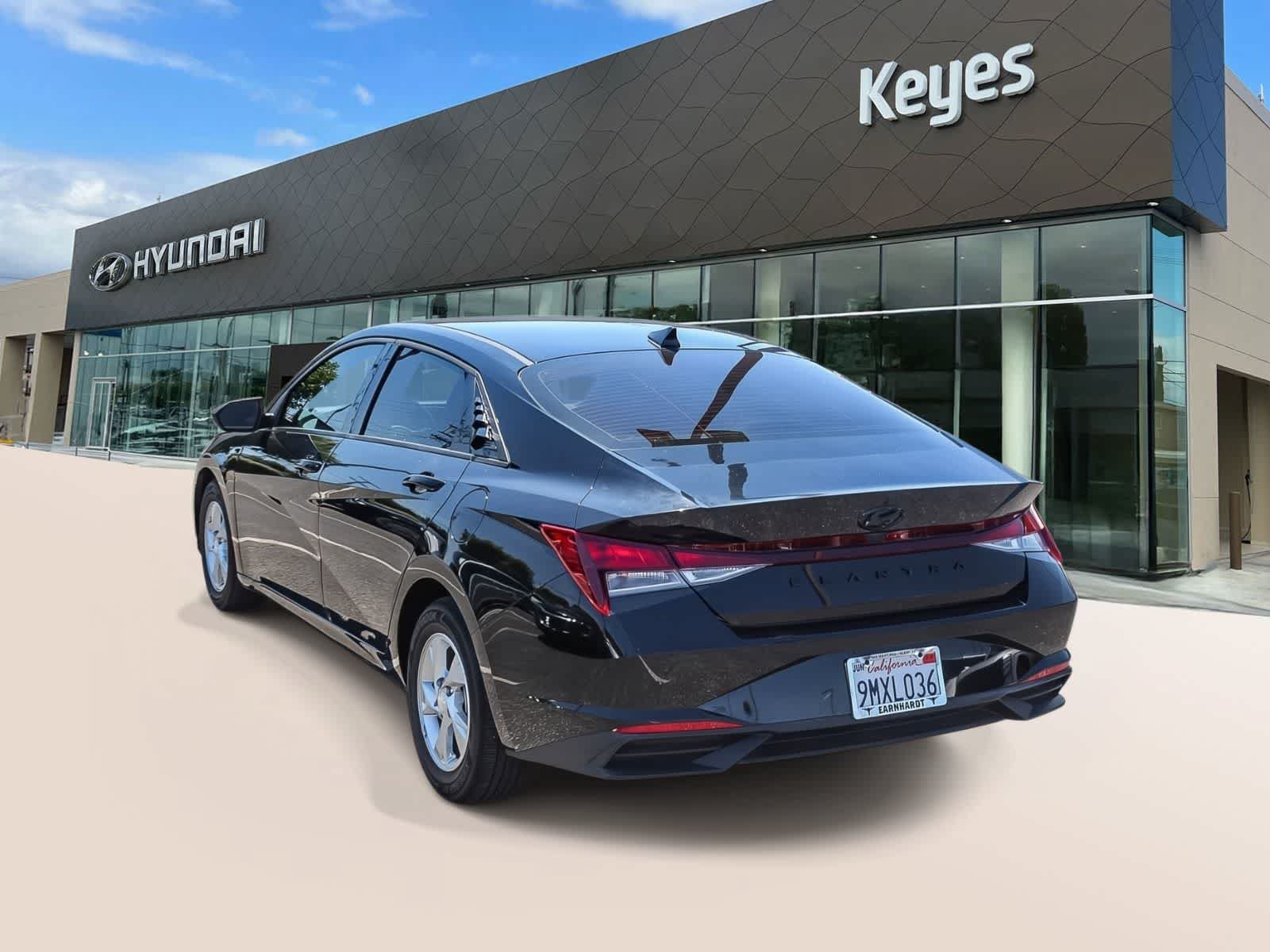 Certified 2023 Hyundai Elantra SE FWD image 7