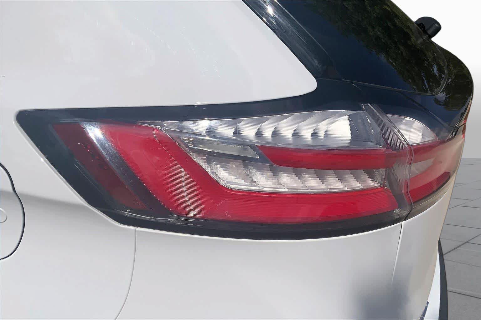 Used 2022 Ford Edge SEL AWD/4WD image 28