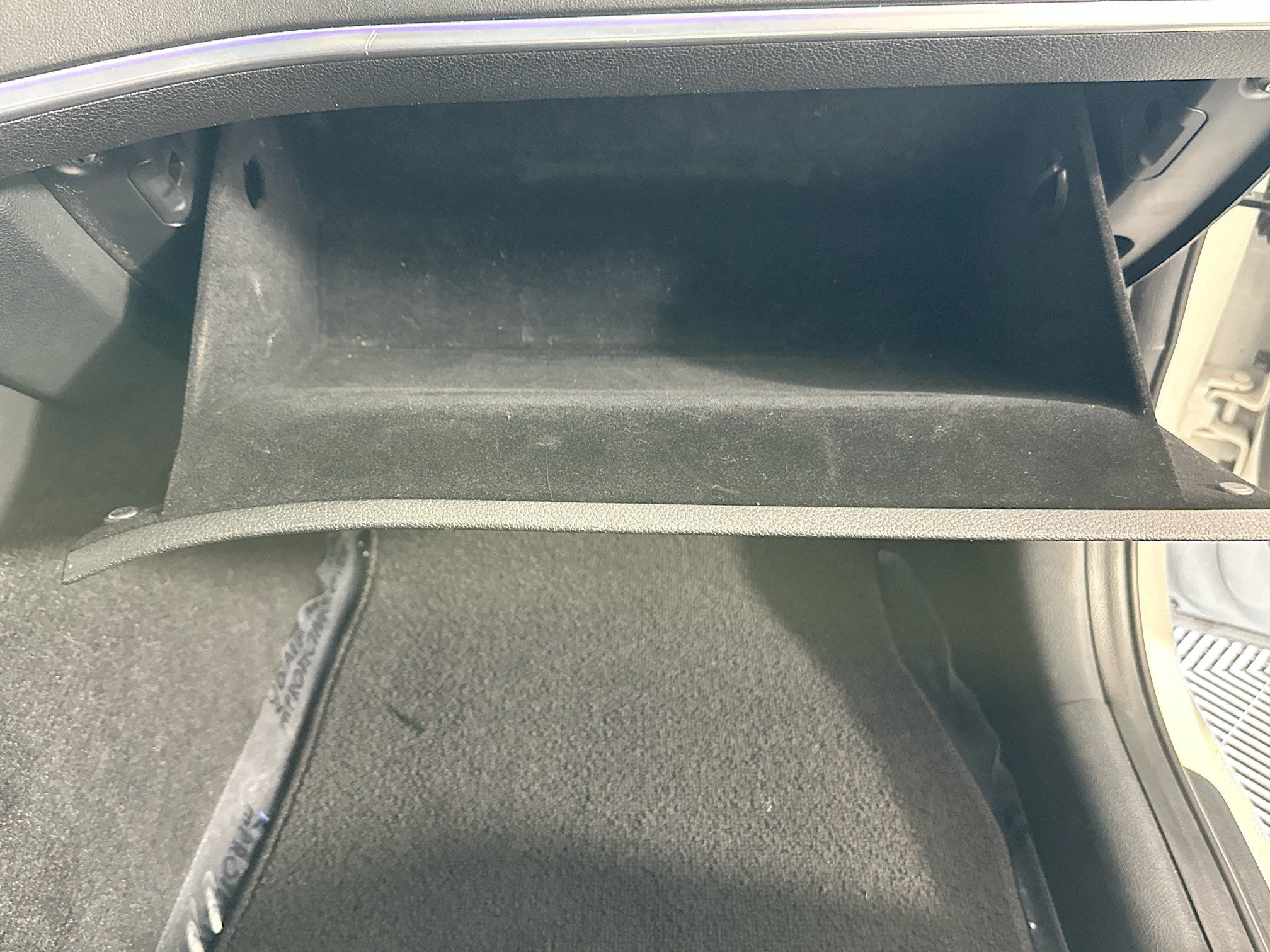 Used 2018 Kia Stinger Premium RWD image 32