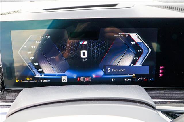 Used 2025 BMW X7 M60i AWD/4WD image 15