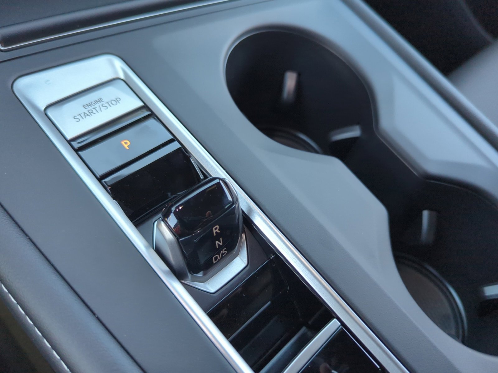 New 2026 Volkswagen Atlas Cross Sport SE image 15