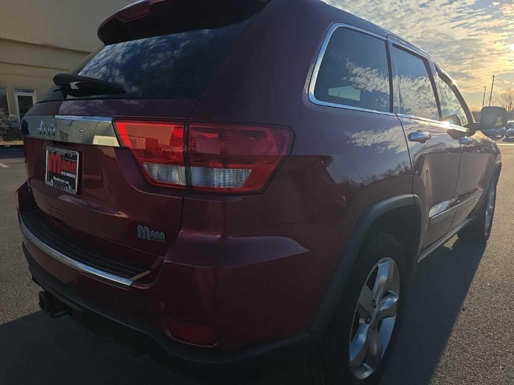 Used 2012 Jeep Grand Cherokee Overland image 5