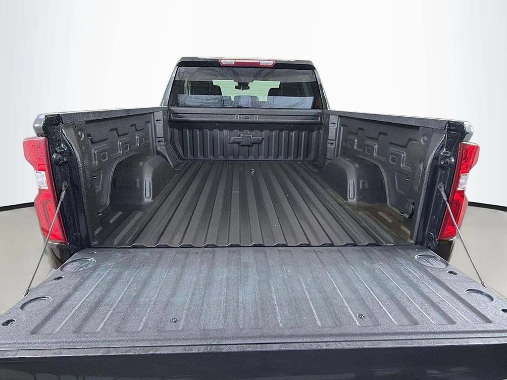 Used 2024 Chevrolet Silverado 1500 RST w/ Z71 Off-Road Package AWD/4WD image 16