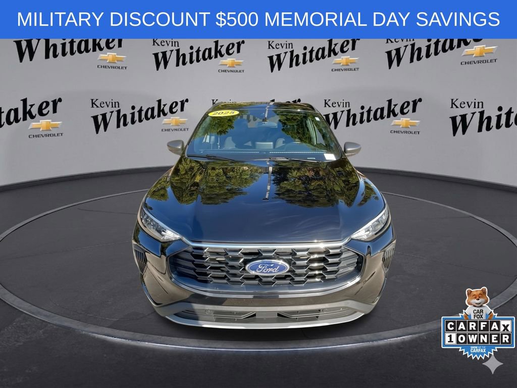 Used 2025 Ford Escape ST-Line FWD image 3
