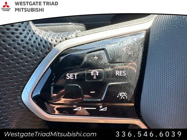 Used 2022 Volkswagen Tiguan SE R-Line FWD image 10