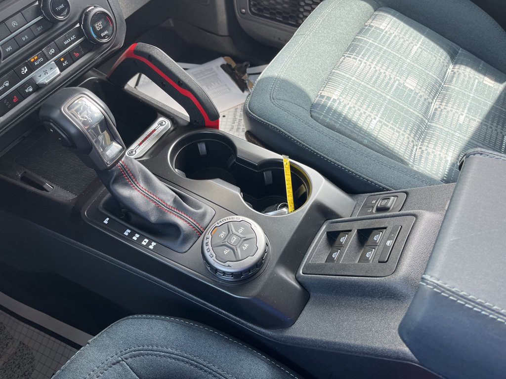Used 2025 Ford Bronco Heritage Edition AWD/4WD image 19