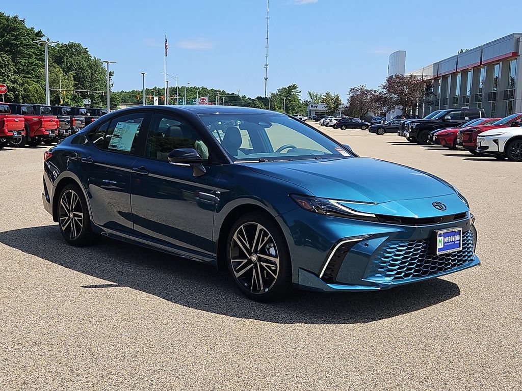 New 2026 Toyota Camry Hybrid AWD/4WD image 3
