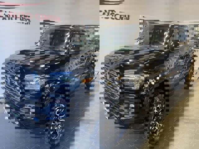 Used 2023 Toyota Tacoma TRD Sport w/ Technology Package image 2