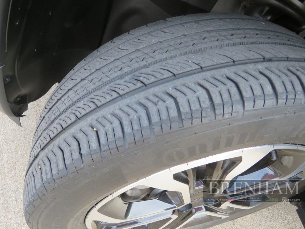 Used 2022 Jeep Compass Limited image 11