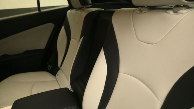 Used 2018 Toyota Prius Prime Premium FWD image 11