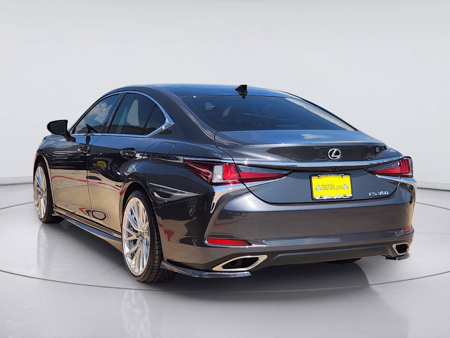 Used 2025 Lexus ES 350 w/ Premium Package FWD image 5