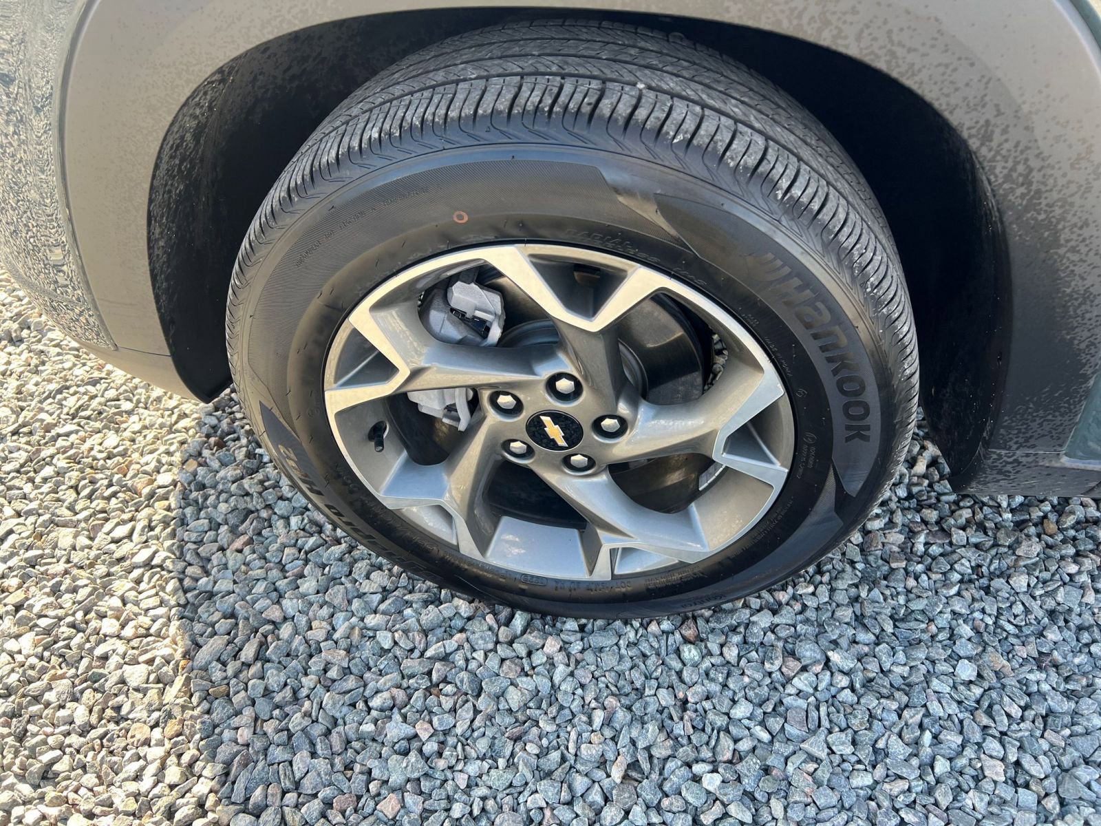 Used 2025 Chevrolet Trax LT image 28