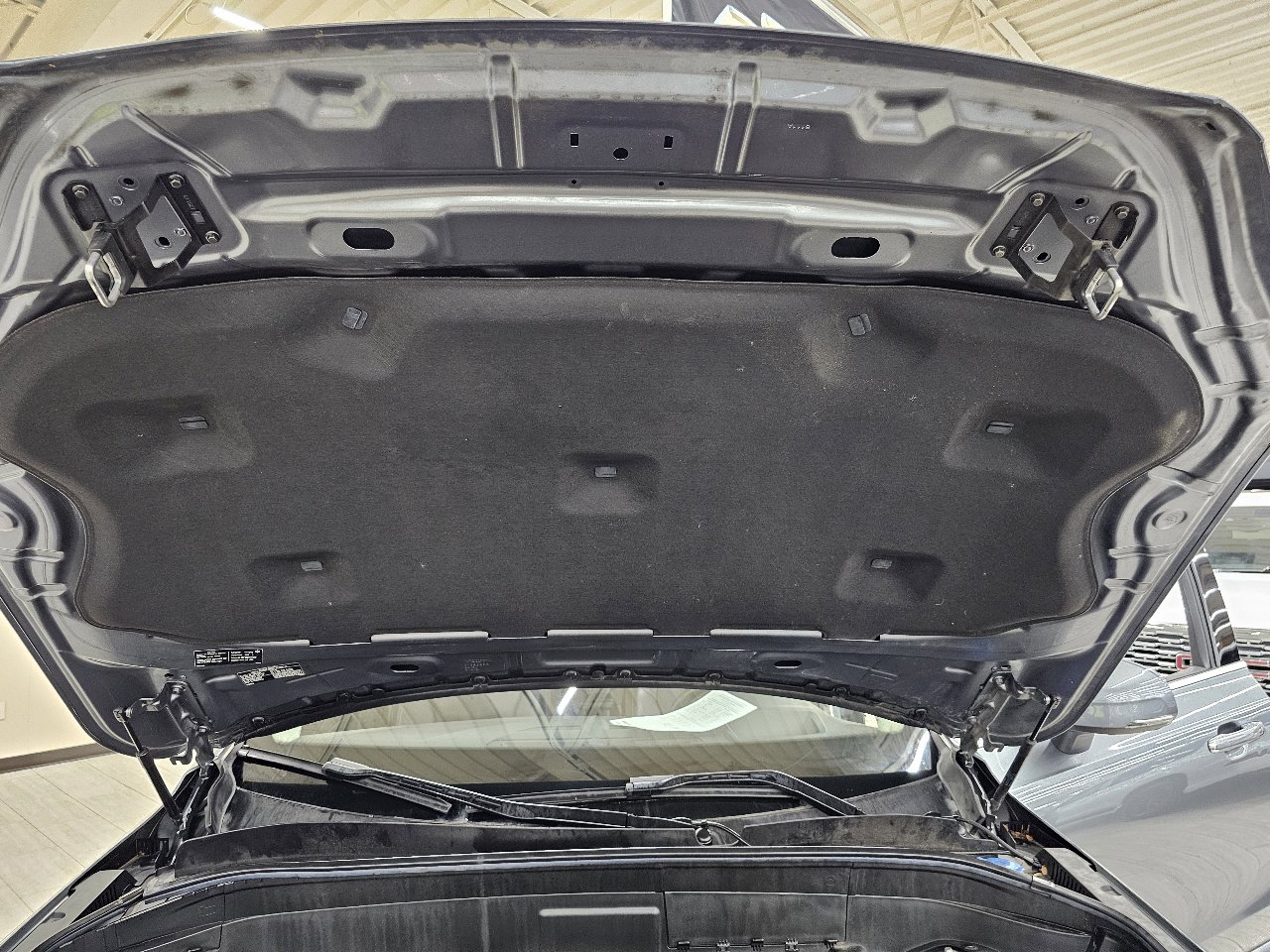 Used 2016 Volvo XC90 T6 Momentum w/ Momentum Plus Package image 47