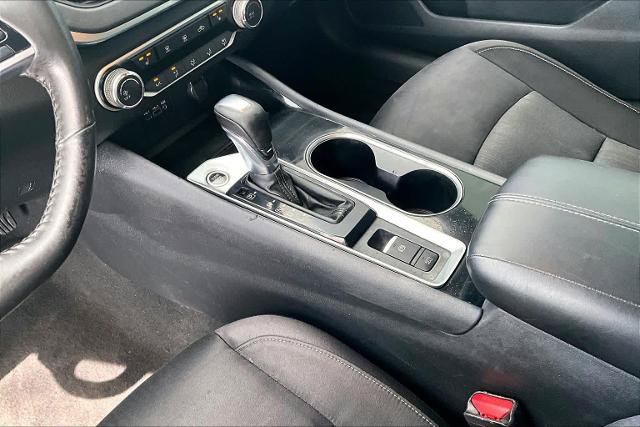 Certified 2022 Nissan Altima 2.5 SV w/ SV Premium Package FWD image 17