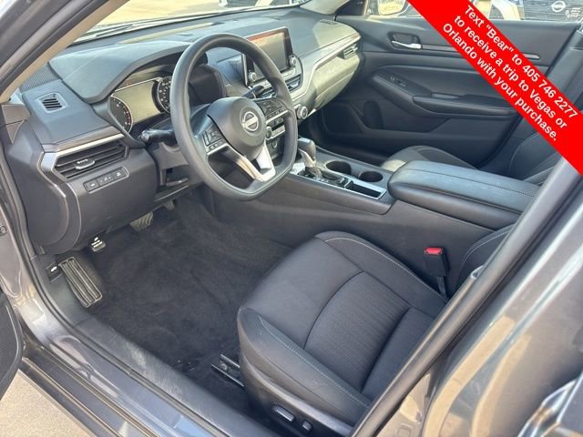 Used 2025 Nissan Altima 2.5 SV image 14